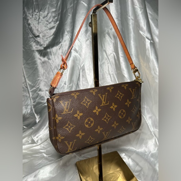 Authentic vintage Louis Vuitton pochette - Picture 3 of 8